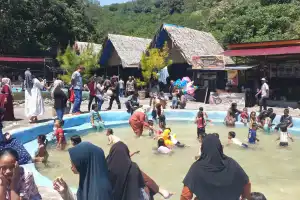 Hari Ketiga Idul Adha, Objek Wisata Batu Lepes Dipadati Pengunjung