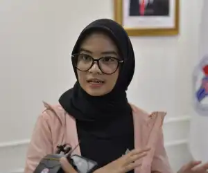 Cerita Khansa Kibarkan Merah Putih di 89 Puncak Gunung Dunia