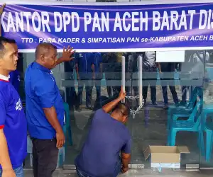 Kader dan Simpatisan Segel Kantor DPD PAN Aceh Barat