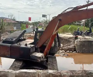 Rekanan Proyek Jembatan Jalan Bandes Diminta Siapkan Fasilitas Jalur Alternatif, Keuchik: Jangan Tahu Untung Saja