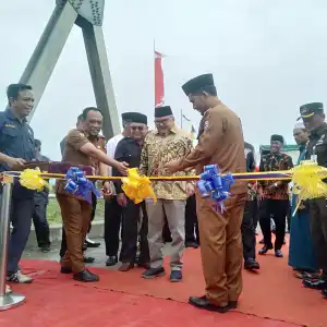Pj Bupati Agara Resmikan Jembatan Silayakh Penghubung 3 Kecamatan