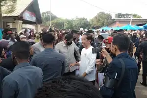 Jokowi Kunjungi Pasar Bathuphat Lhokseumawe