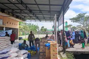 Disperindagkop dan UKM Aceh Singkil Gelar Pasar Murah Jelang Ramadhan