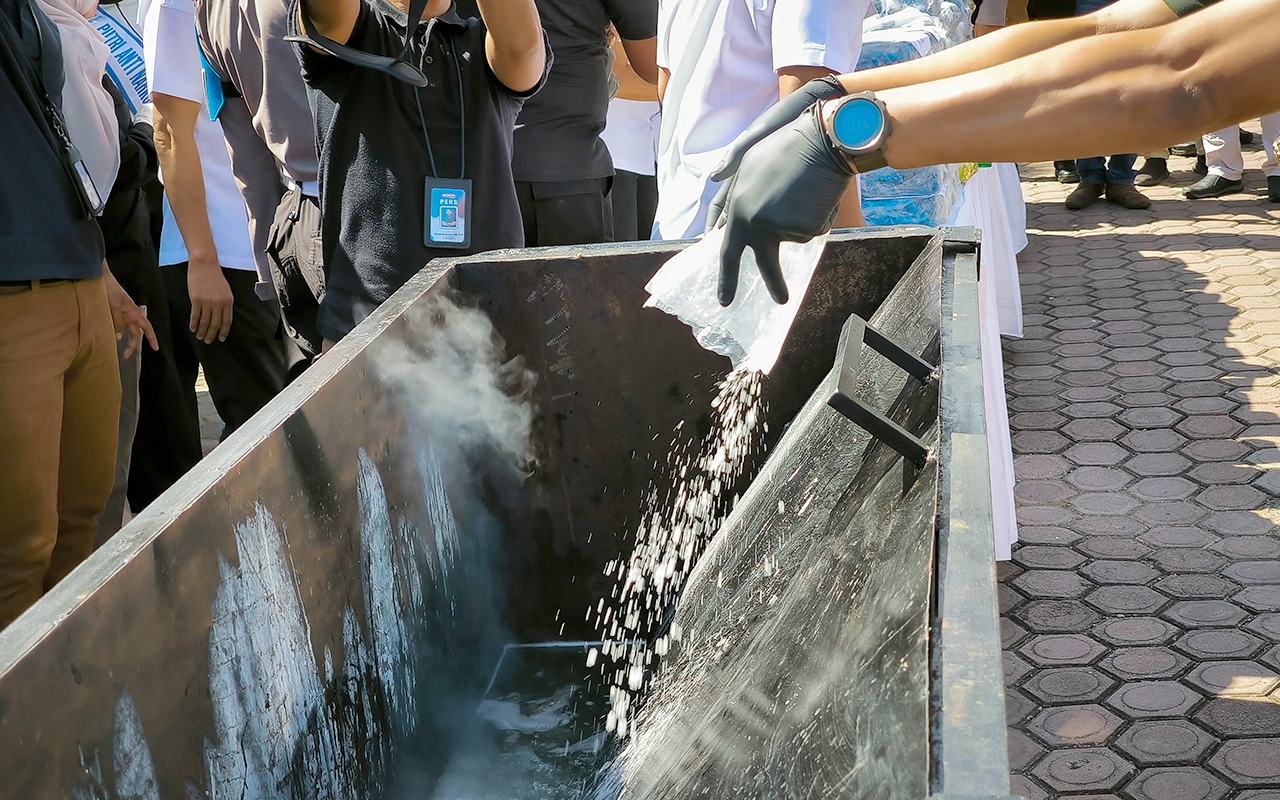 Foto: Pemusnahan 1,2 Ton Ganja dan 226 Kilogram Sabu