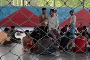 Rohingya yang Mendarat di Aceh Timur Batal Dipindahkan ke Lhokseumawe