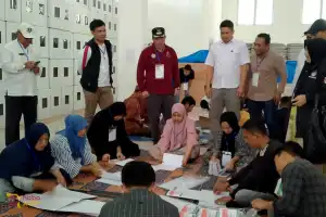 KIP Bener Meriah Libatkan 140 Warga Lipat Surat Suara