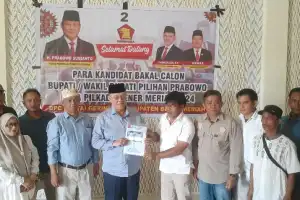 Pasangan Balon Bupati Bener Meriah Tagor - Armia Serahkan Berkas Pendaftaran ke Gerindra