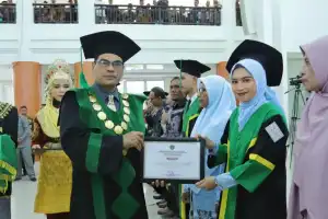 UIN Ar-Raniry Banda Aceh Wisudakan 808 Lulusan