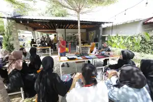 AMANAH Gelar Pelatihan Fashion Desainer untuk Anak Muda Aceh