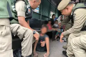 Pemko Banda Aceh Tertibkan Pengemis Liar dan Badut