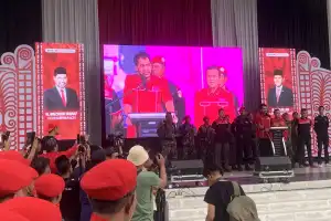 Mualem Sebut Bustami Bukan Lawan Sepadan