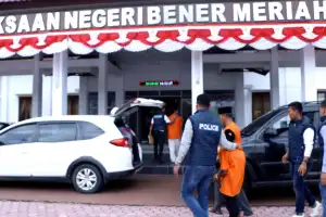 Tiga Tersangka Korupsi Dana Desa di Bener Meriah Diserahkan ke Jaksa