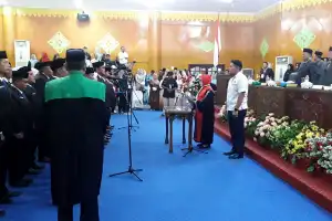 Pelantikan 35 Anggota DPRK Aceh Tamiang Khidmat