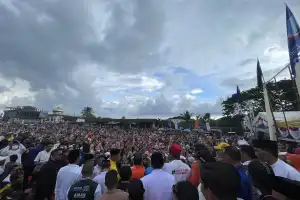 Puluhan Ribu Warga Abdya Padati Acara Silaturahmi Akbar SARAN, Kota Blangpidie Alami Kemacetan