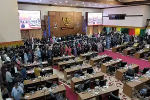 Zulfadli Ditunjuk Sebagai Ketua Sementara DPRA