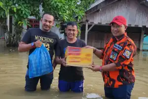 Pemuda Pancasila Aceh Utara Salurkan Bantuan Door to Door ke Korban Banjir