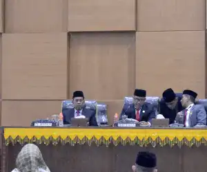 Sidang Paripurna DPRK Pidie Tetapkan 'Bulek' Jadi Ketua