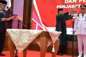 Lantik Pj Bupati Simeulue, Pj Gubernur Ingatkan Sukses Pilkada 2024