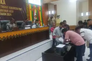 Hasil Pleno KIP Pidie, Sarjani-Alzaizi Menang Telak, Om Bus Kalahkan Mualem