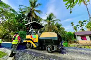 PUPR Selesaikan Pengaspalan Jalan Cot Trueng-Perumahan Sosial