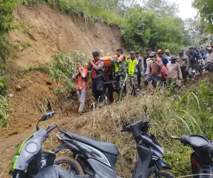 Dua Korban Longsor di Bener Meriah Dimakamkan di Kampung Masing-masing
