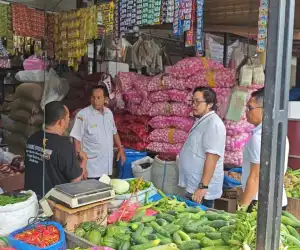 Polresta Banda Aceh dan Diskomukmdag Sidak Pasar Almahirah