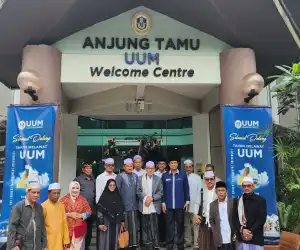 Safari Dakwah Abuya Syekh H. Amran Waly di Tiga Negara�