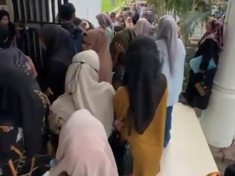 Kantor Gubernur Aceh Didatangi Ratusan IRT Bawa Proposal Bantuan, Pemerintah Aceh Buat Klarifikasi�