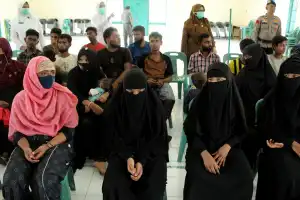 Panglima Laot: Ada Kapal Siluman yang Jemput Rohingya di Tengah Laut