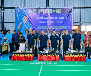 Peringati Harbak ke-79, PUPR Aceh Barat Gelar Turnamen Batminton
