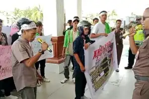 Mahasiswa Aceh Singkil Desak Kejari Tuntaskan Tiga Kasus Dugaan Korupsi