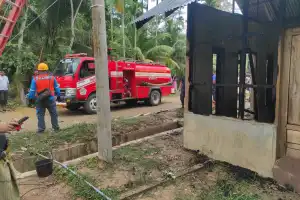 Rumah Keuchik Meudang Ara Terbakar,�Kerugian Capai Rp50 Juta