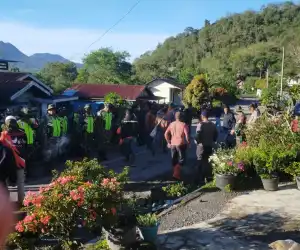 Sempat Dihentikan, Tim Gabungan Kembali Cari Dua Korban Tertimbun Longsor