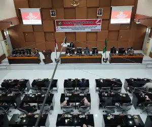 Tetapkan Sarjani-Alzaizi Bupati Terpilih, Dewan Pidie Harap Pelantikan Sesuai UUPA