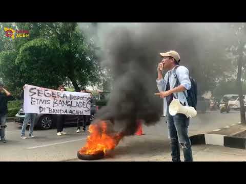 Belasan Mahasiswa Demo Kemenkumham Aceh Minta Deportasi Warga Bangladesh